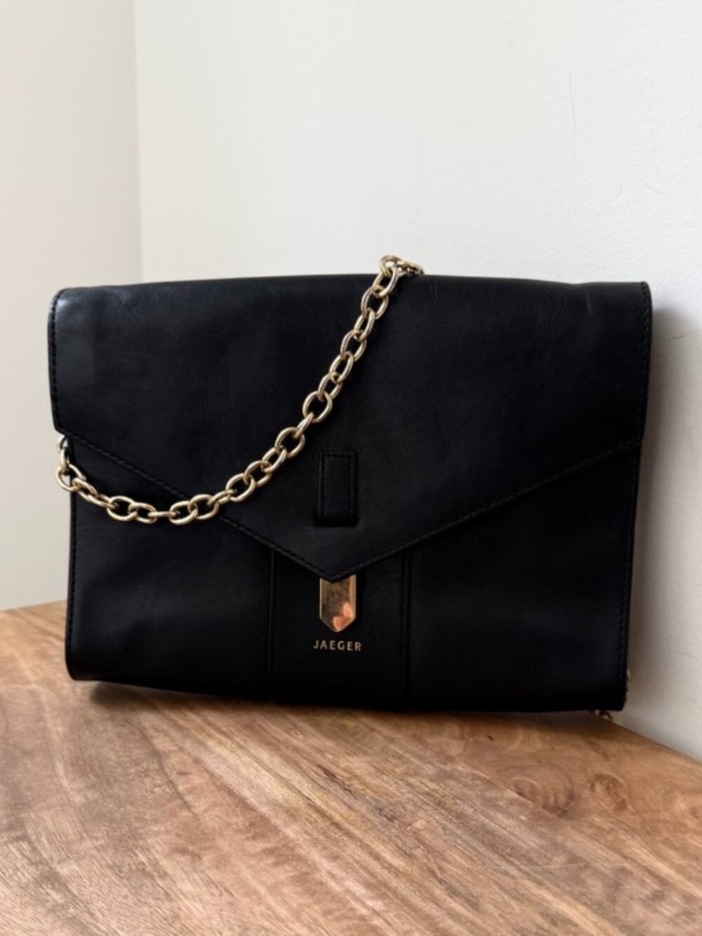Vintage JAEGER London Black Smooth Leather Envelope Clutch Shoulder Bag Gold Cha